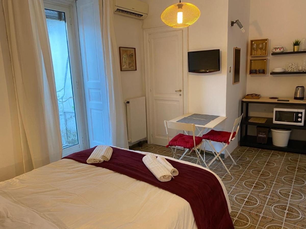 Rooms In San Domenico Maggiore 3 Naples Exterior photo